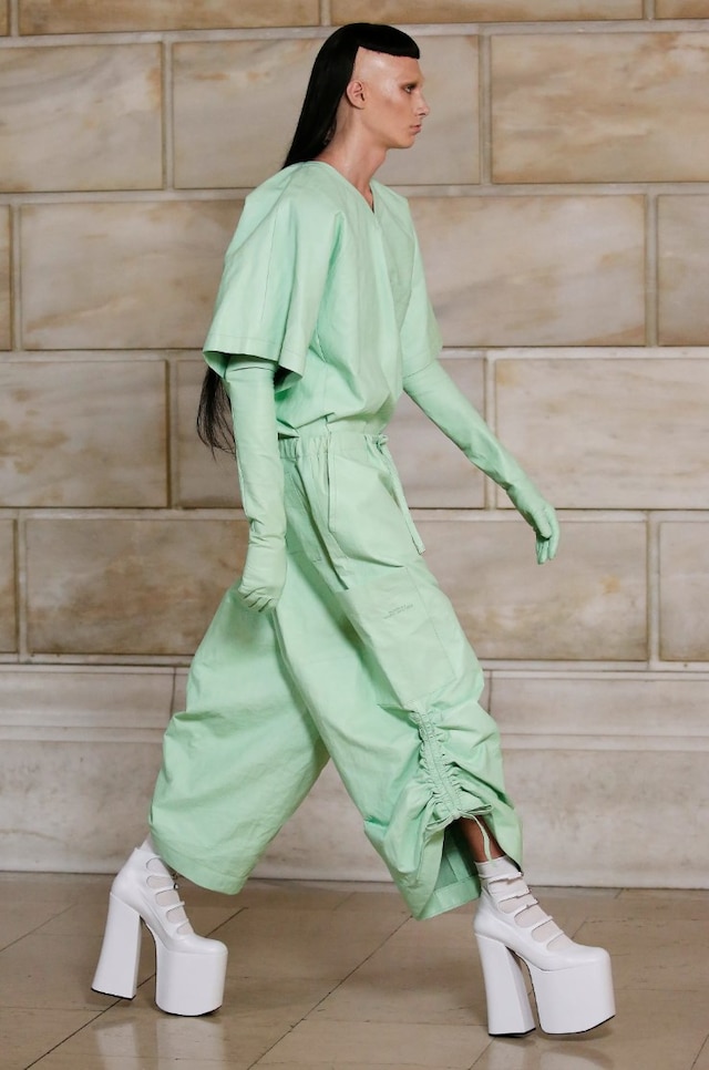 Marc Jacobs AW22 26