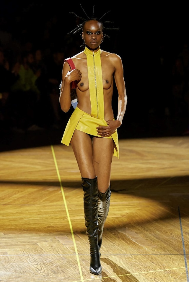  Paris Fashion Week SS23 menswear Mowalola 30