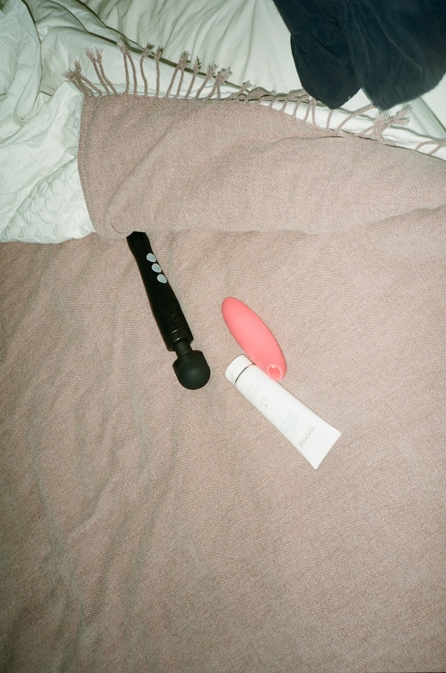 Cream an Oyster, Charm a Snake book about masturbation 6