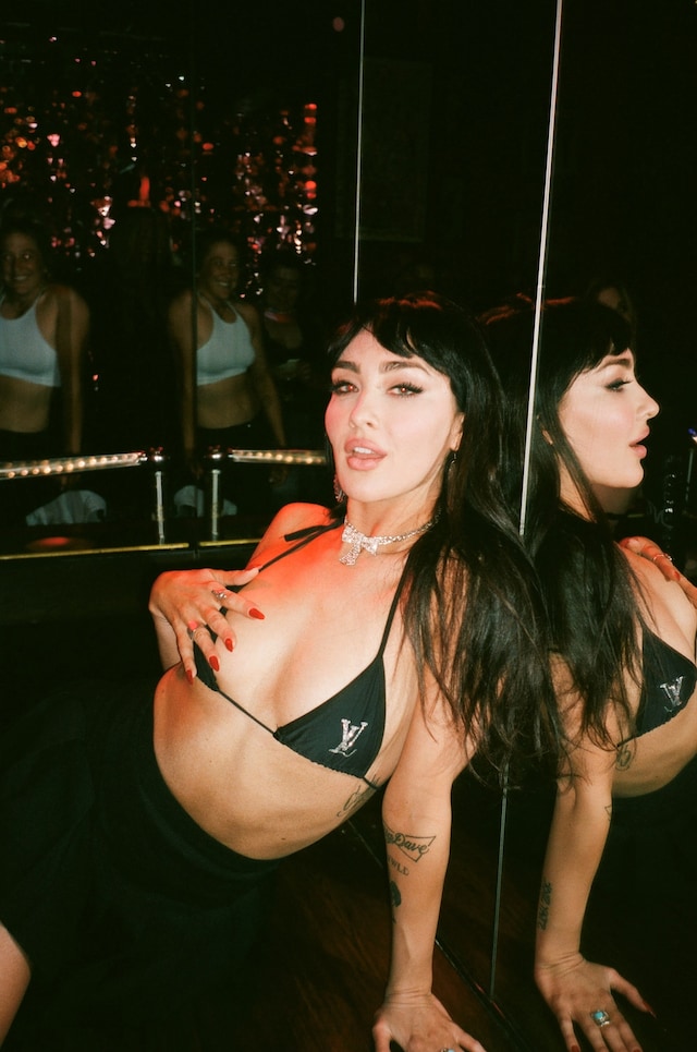 Scarlett Kapella, BITCH! You Strippin’ 9