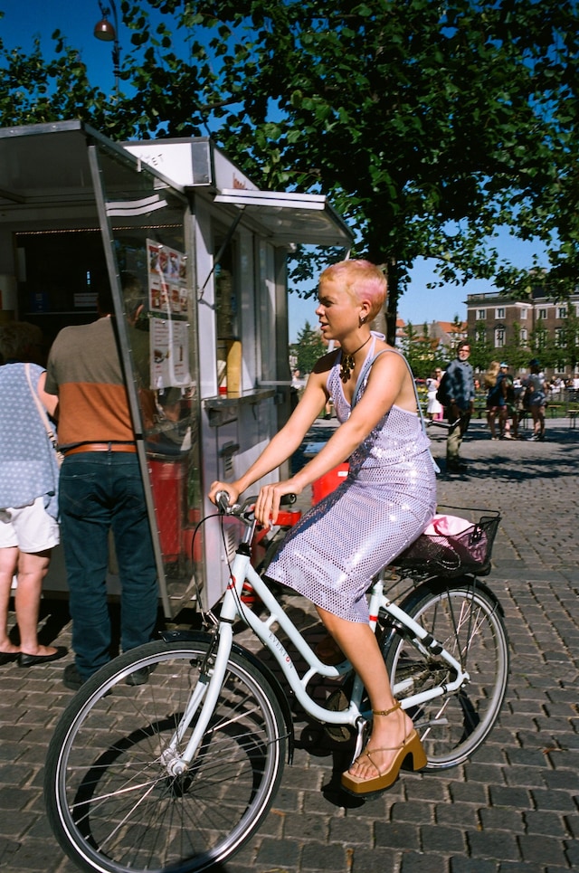 Copenhagen Street Style Fashion Week SS23 28