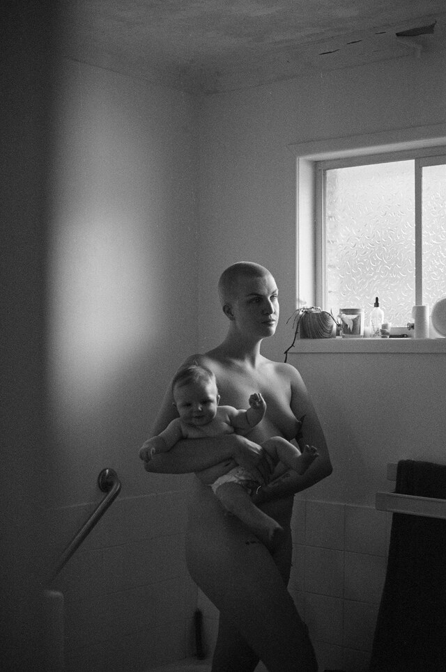 Photography Amy Woodward motherhood 10