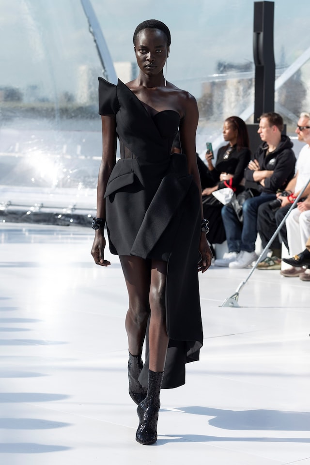 Alexander McQueen SS23 8