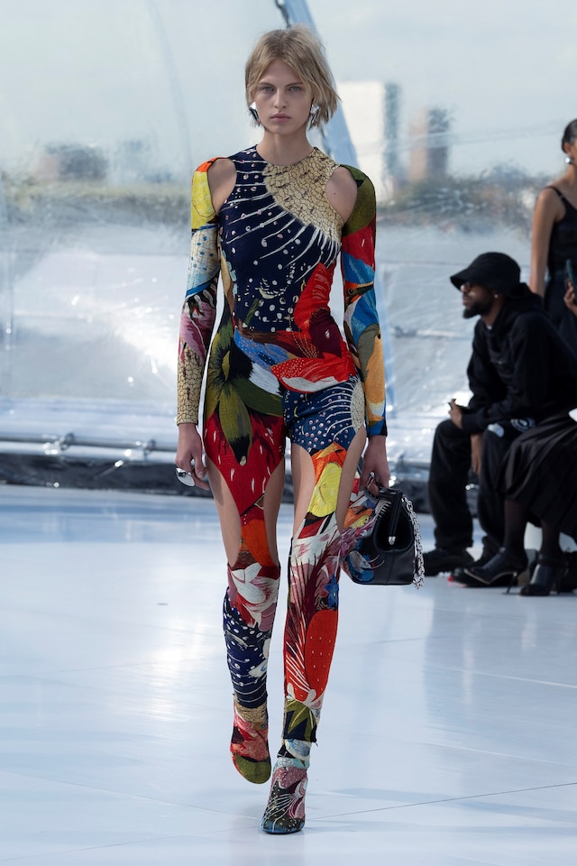 Alexander McQueen SS23 28