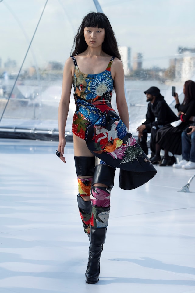 Alexander McQueen SS23 30