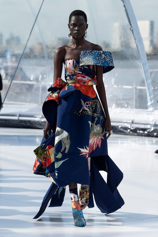 Alexander McQueen SS23 32