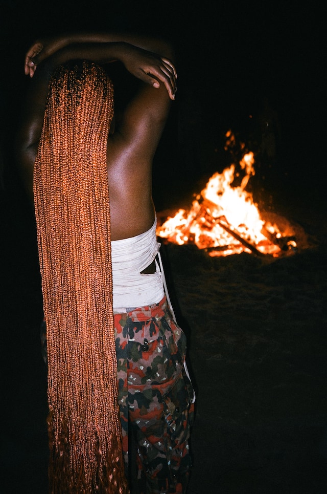 Young Fathers, “I Saw” (BTS) 21
