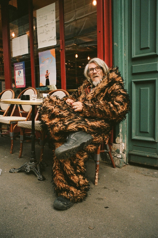 Street Style: Paris Fashion Week SS23 22