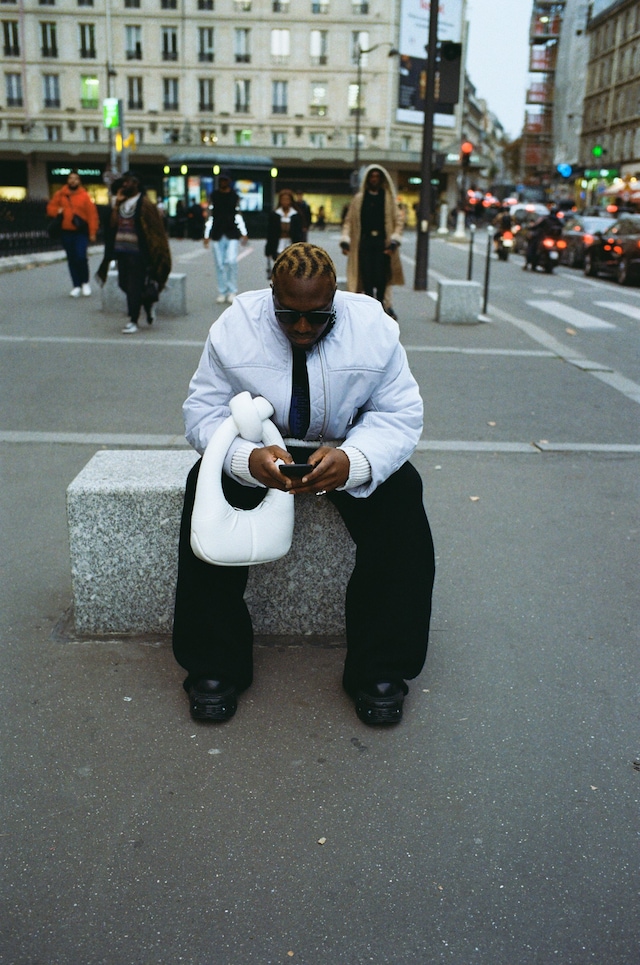Street Style: Paris Fashion Week SS23 27