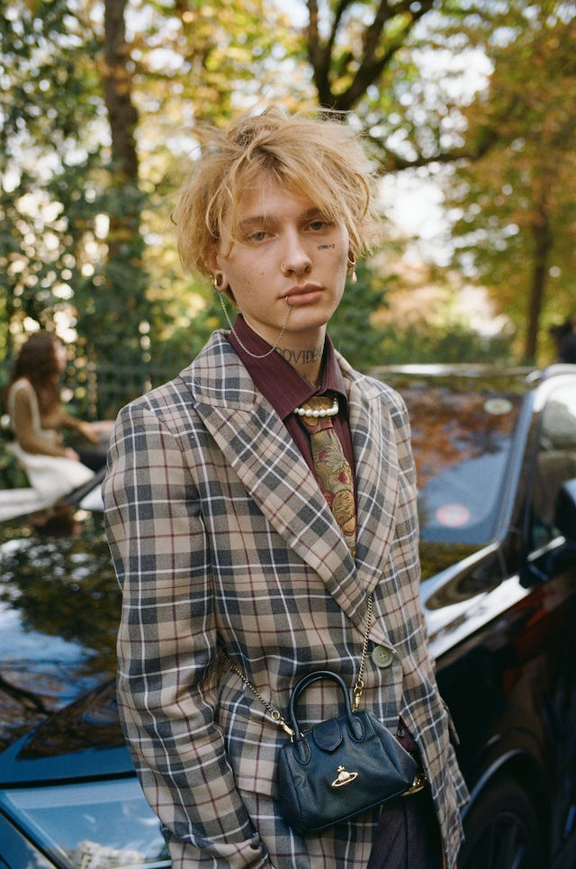 Street Style: Paris Fashion Week SS23 28