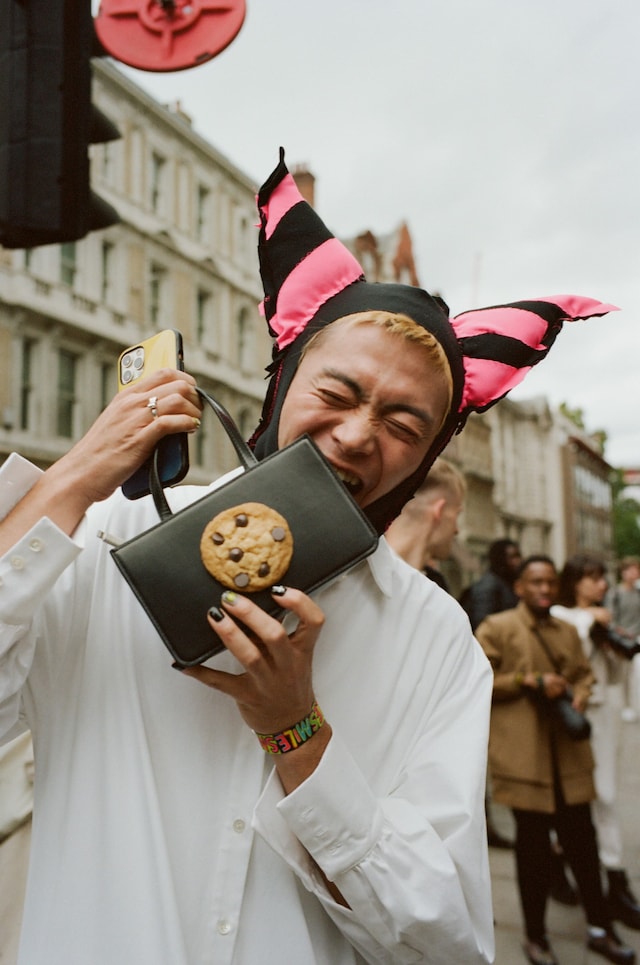 Street Style: London Fashion Week SS23 2