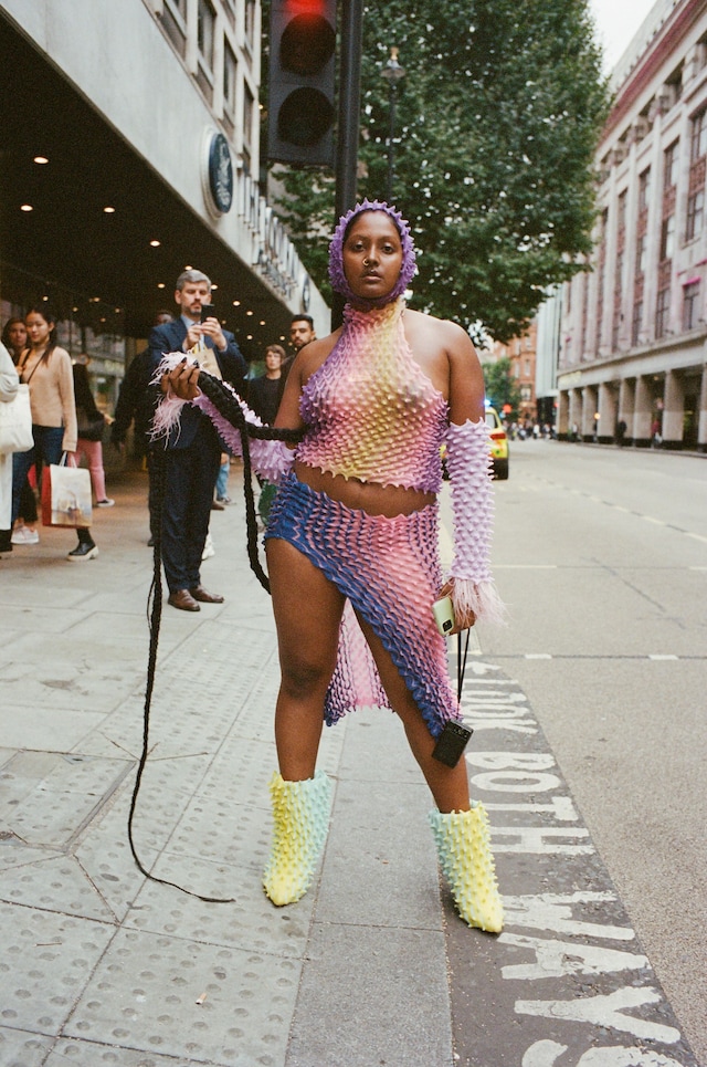 Street Style: London Fashion Week SS23 0