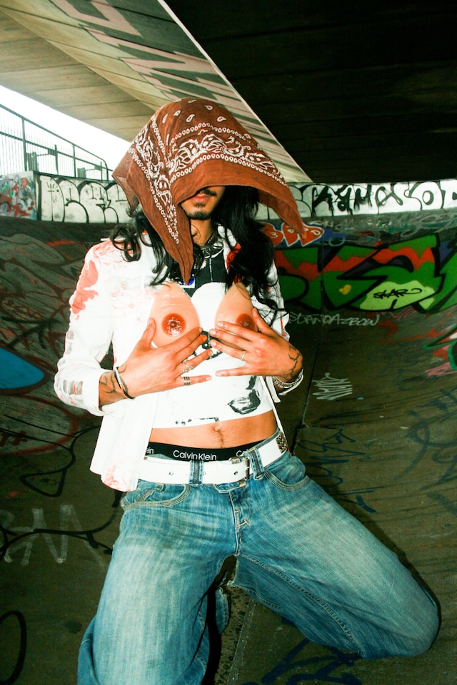 Blue Kizozo, “Taboo” 7