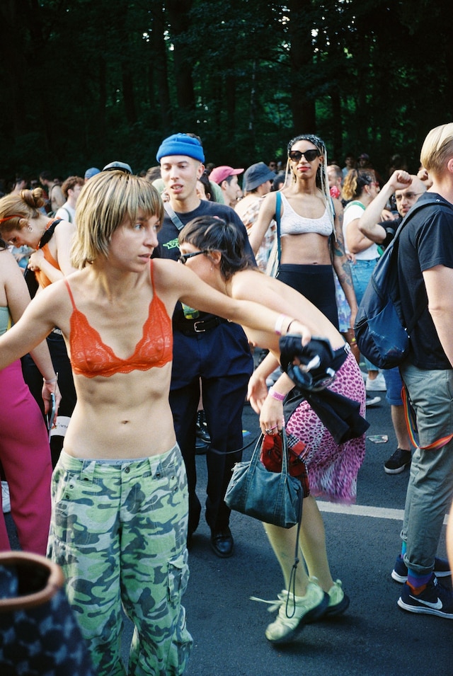 Marina M&#243;naco young love in Europe 26