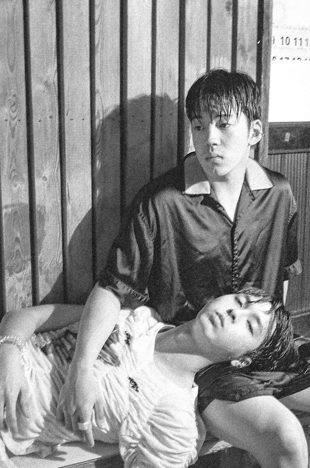 Kanmin Kim, Private Affairs in a Public Bathhouse 8