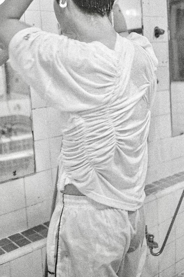 Kanmin Kim, Private Affairs in a Public Bathhouse 26