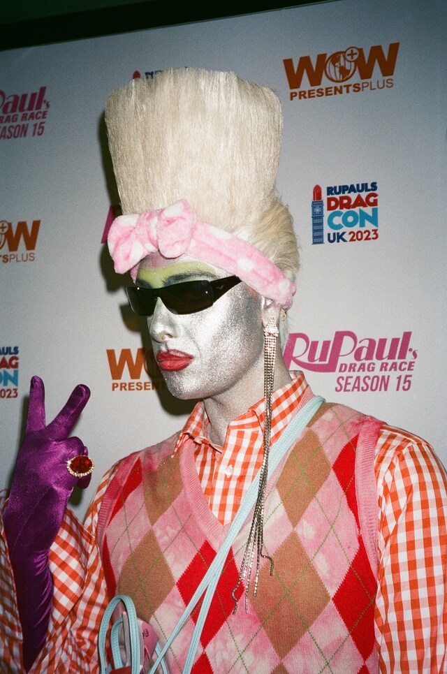 DragCon-1 7