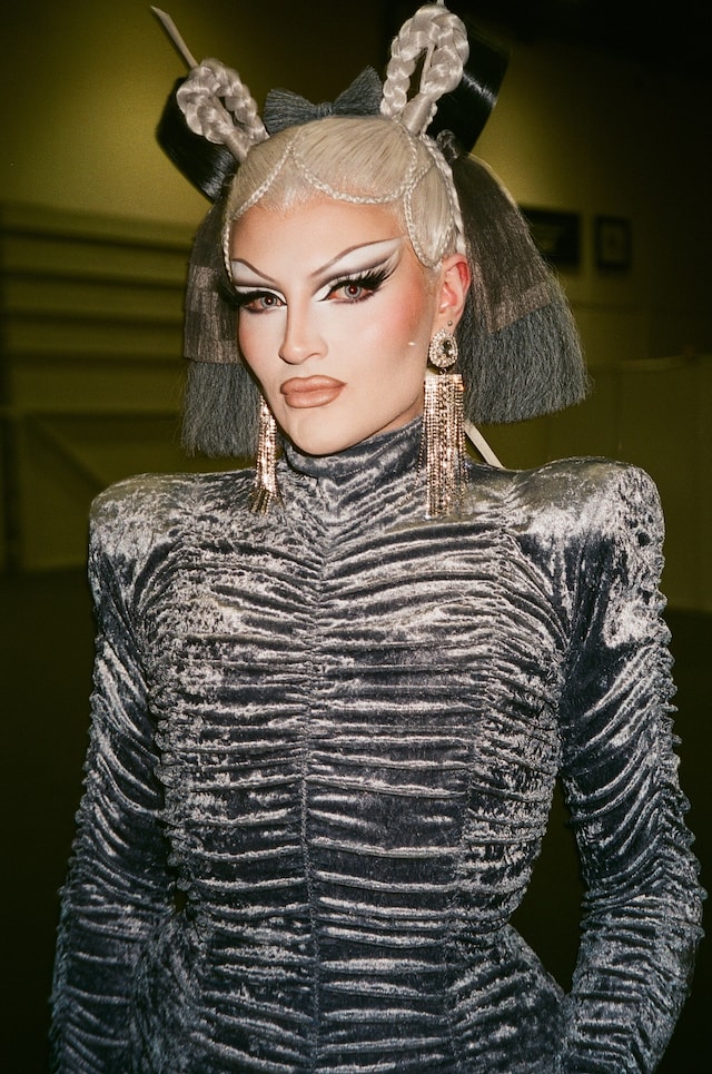 DragCon-6 4