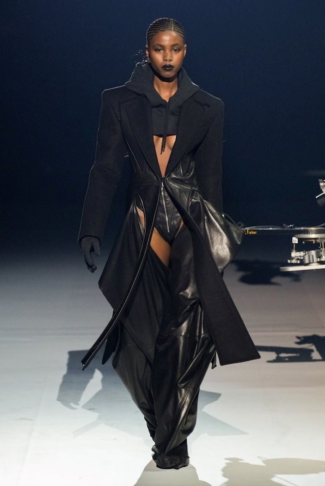 Mugler AW23 1