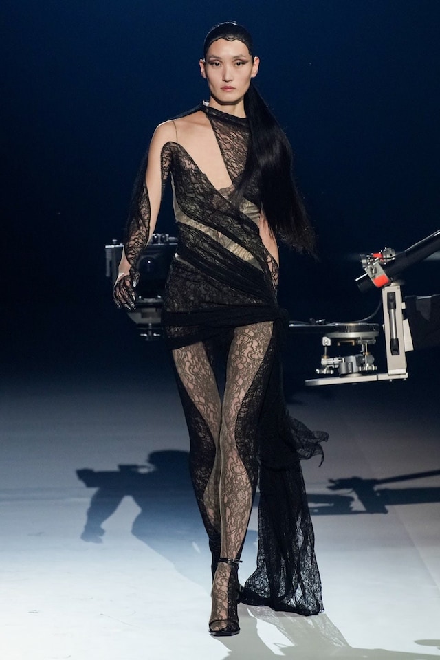 Mugler AW23 12