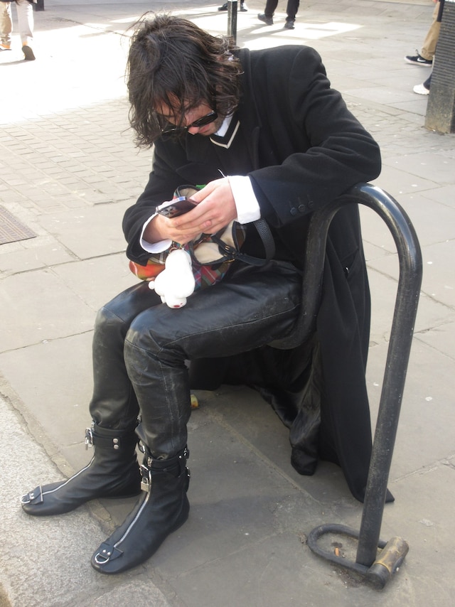 Street Style: London Fashion Week AW23 13
