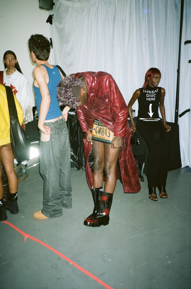 LFW extras 36