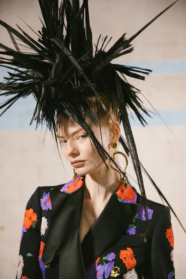Moschino AW23 Jeremy Scott aristo-punks 7