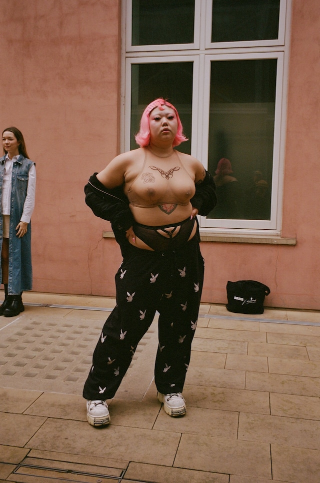 AW23 London Street Style 0