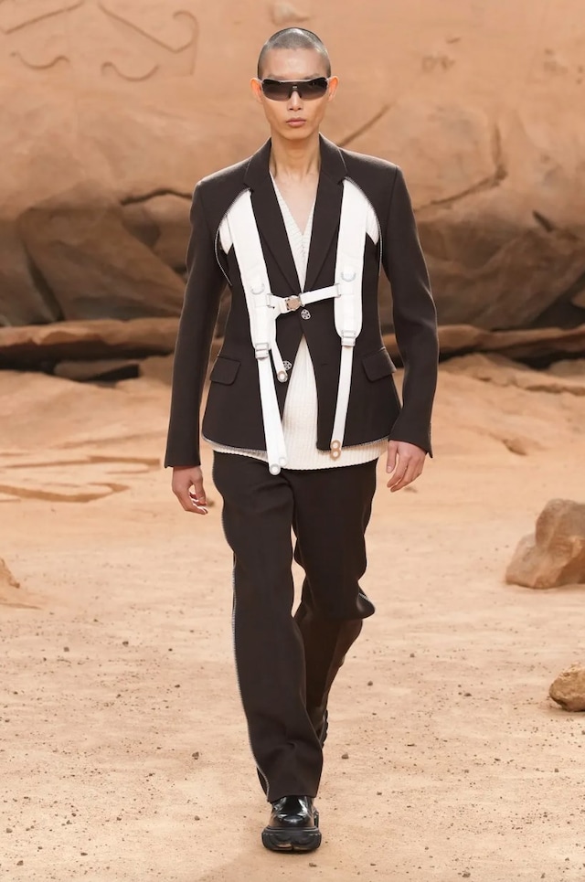 Off-White AW23 12