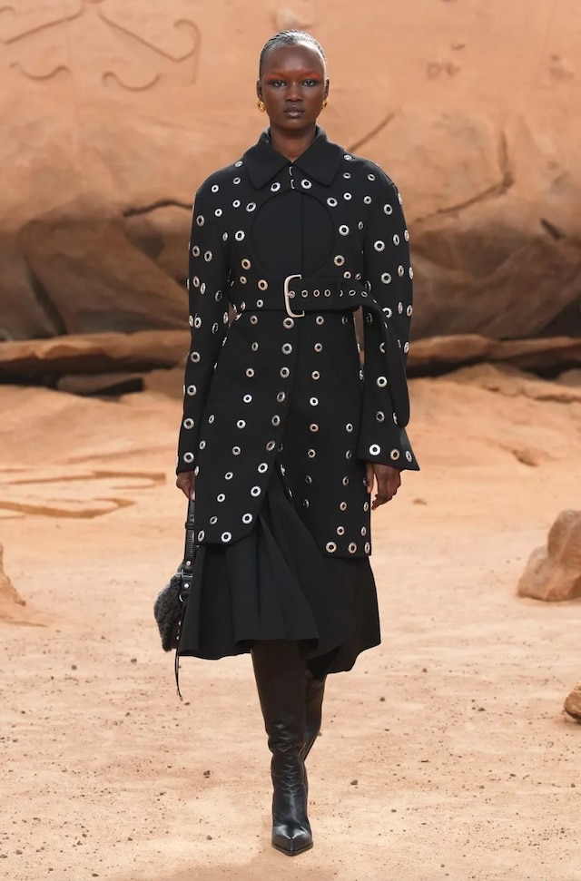 Off-White AW23 27