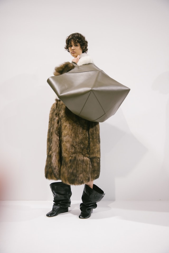 Loewe AW23 womenswear 10