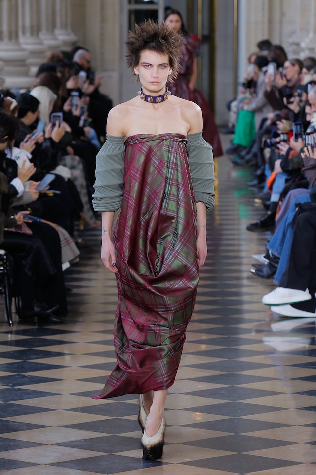 Andreas Kronthaler for Vivienne Westwood AW23 27