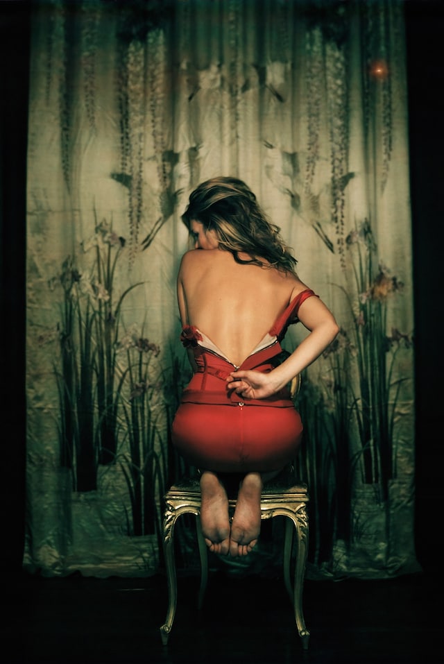 Mary McCartney, “Unzipping” (2007) 2