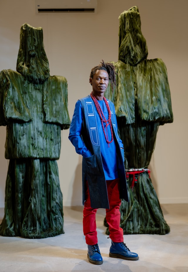 &#39;Sur le fil&#39; chanel 19m exhibition paris dakar 11