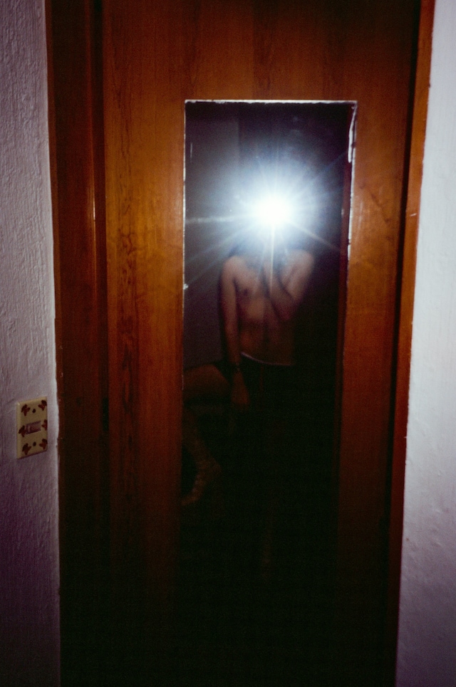 Jester Bulnes, DENTRO (2023) 6