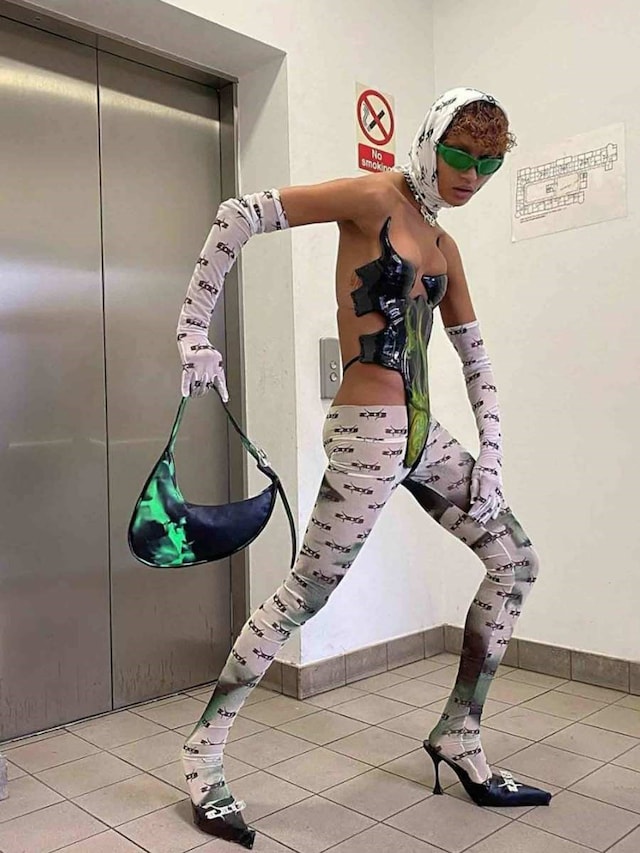 Lopsided bags 4