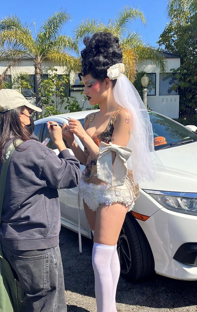 Gabbriette BTS Vivienne Westwood shoot 21