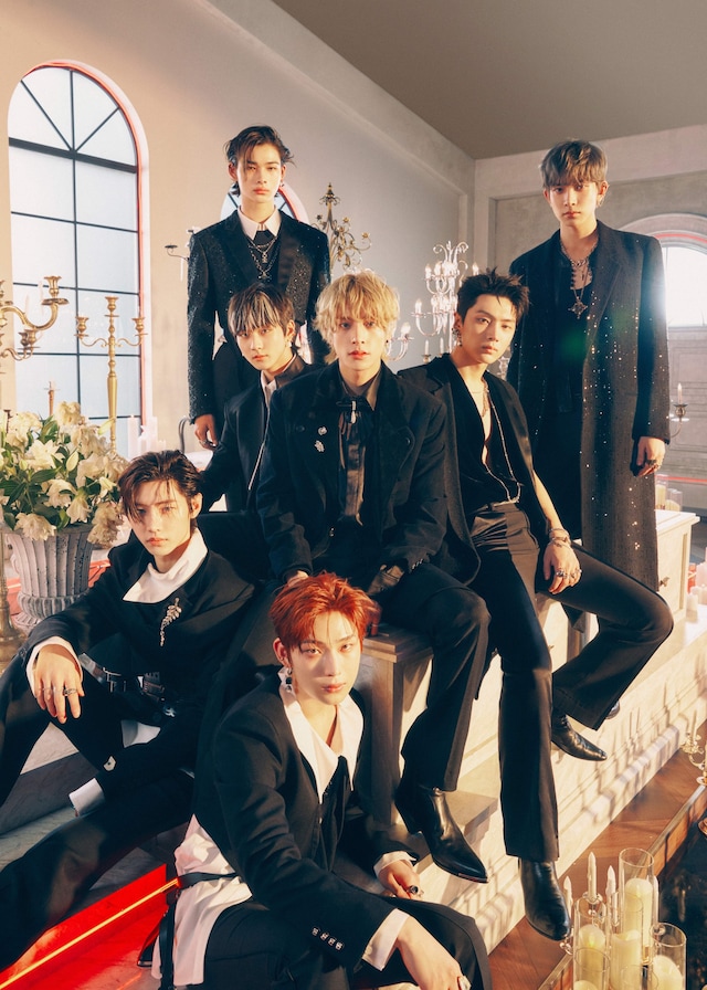 Enhypen K-pop band 3