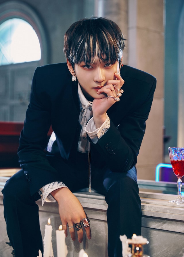 Enhypen K-pop band Jungwon 5