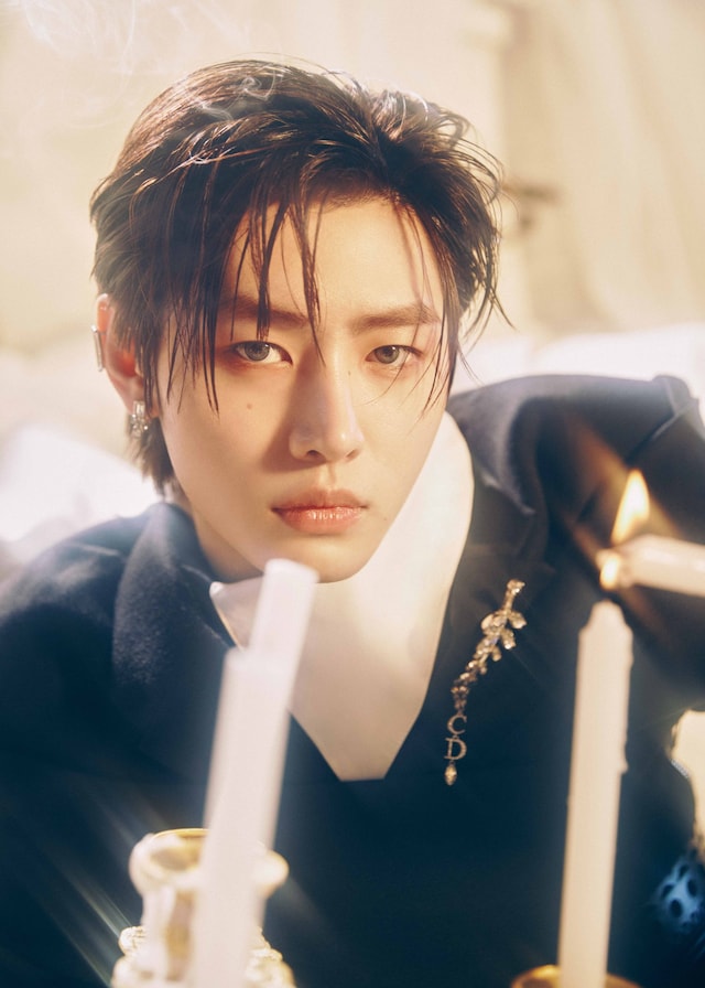 Enhypen K-pop band Sunghoon 17