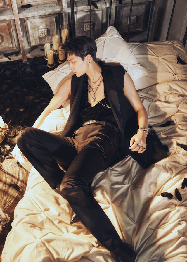 Enhypen K-pop band Jay 24