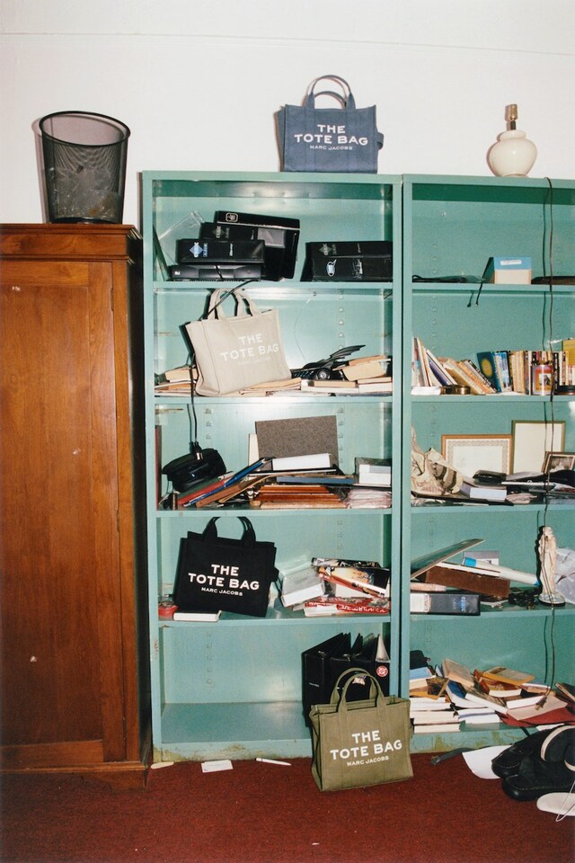 Marc Jacobs Debbie Harry campaign bag 25