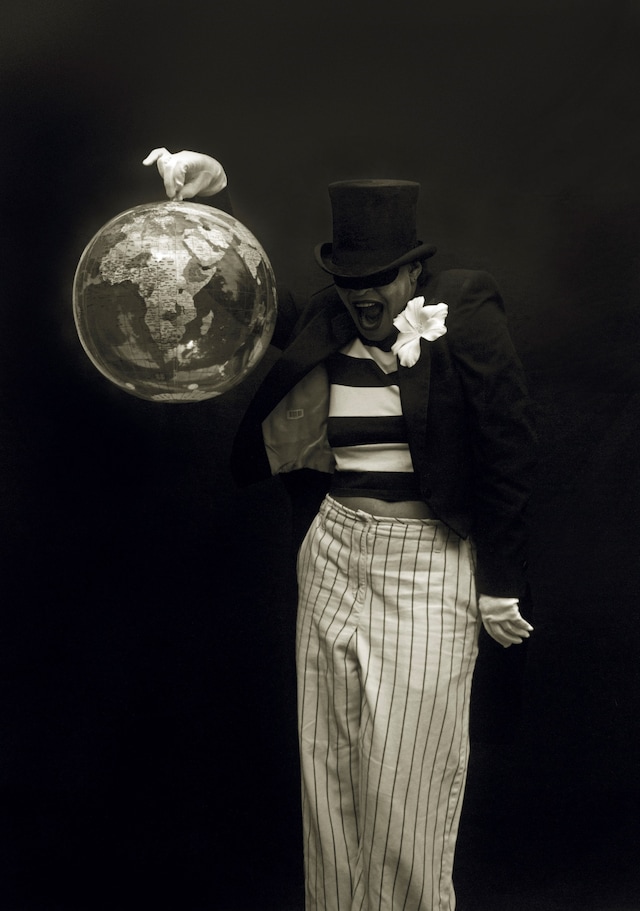Carrie Mae Weems, If I Ruled the World (2004) 2