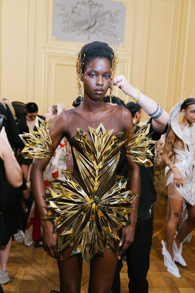 Iris Van Herpen Haute Couture Fall/Winter 2023 10