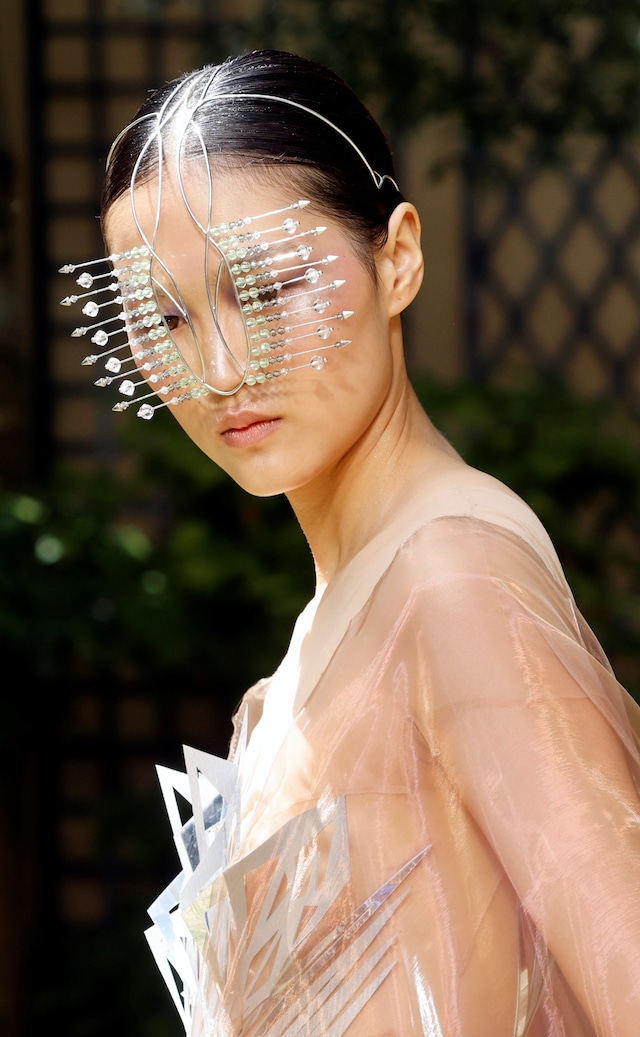 Iris Van Herpen Haute Couture Fall/Winter 2023 13