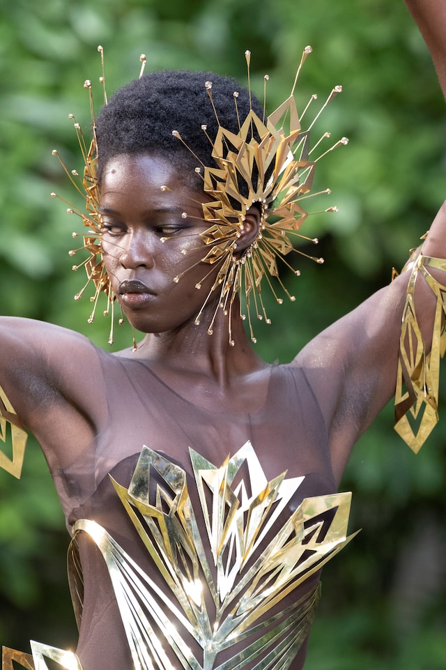 Iris Van Herpen Haute Couture Fall/Winter 2023 1