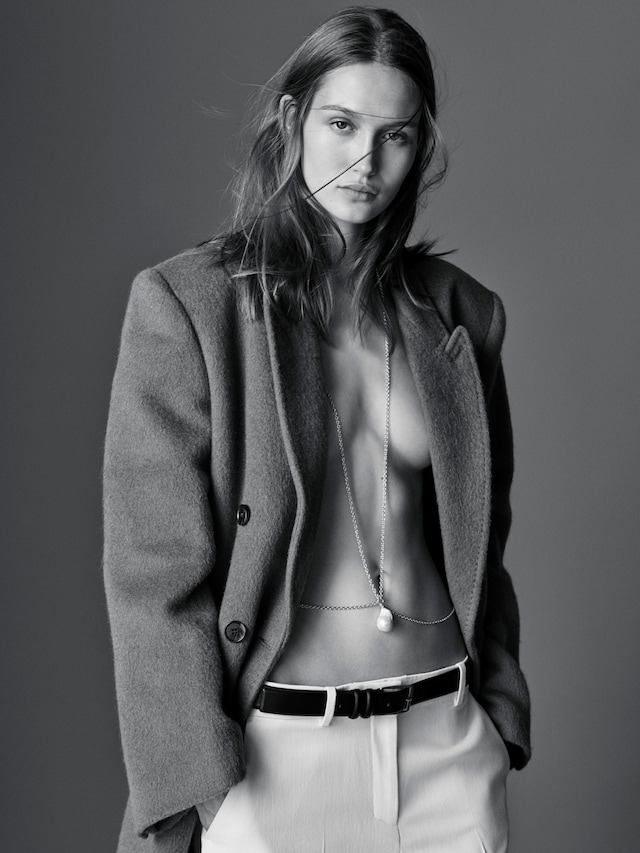 AW23_CAMPAIGN_016_VIKA EVSEEVA 18