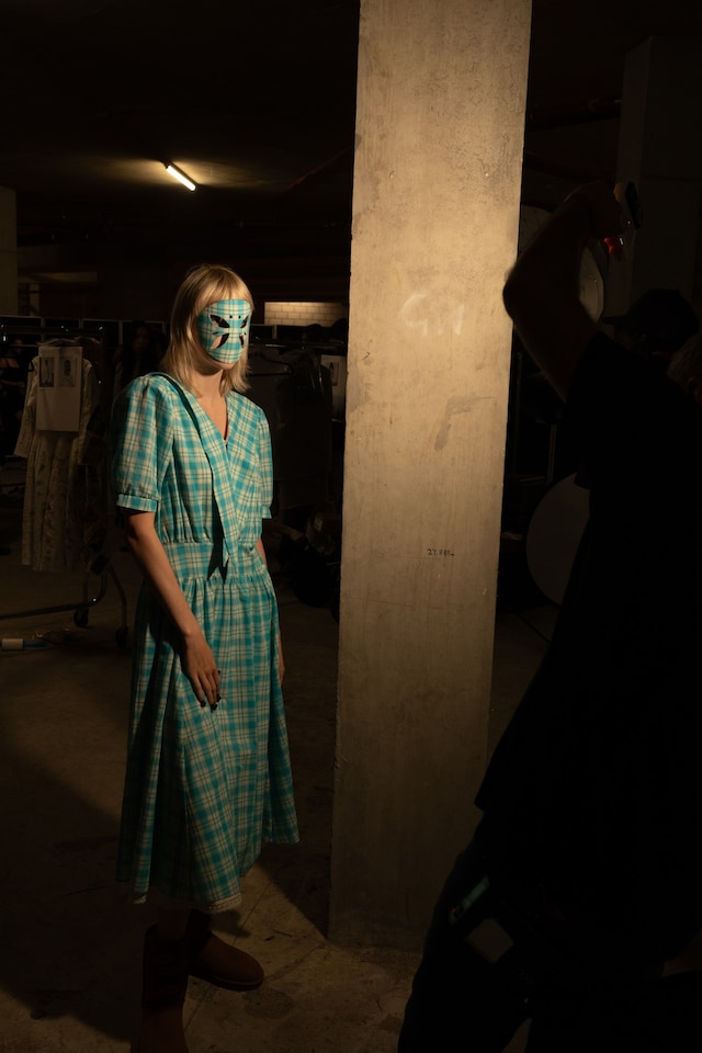 ashley_williams_bts_images-21 10