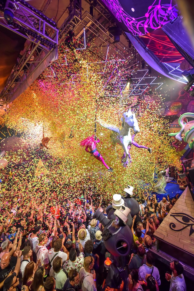 Elrow x Amnesia closing party 11