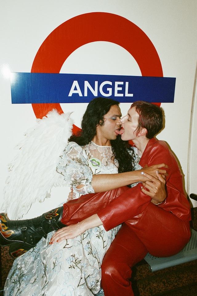 R + A, Angel 0